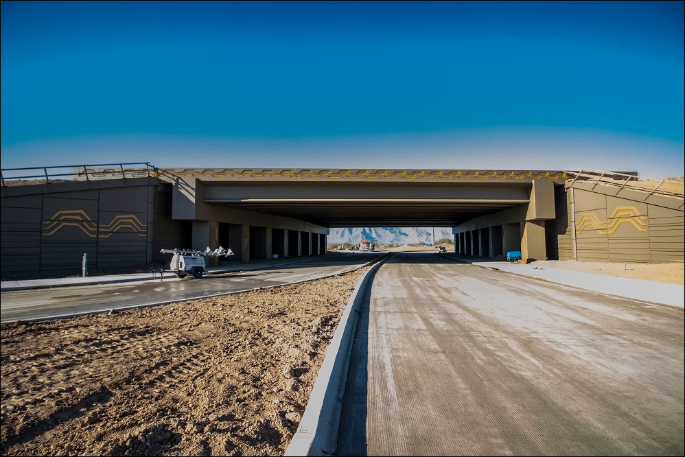 News-110118-smf-estrella-dr-overpass